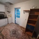 Apartamento Sprat Kuce *